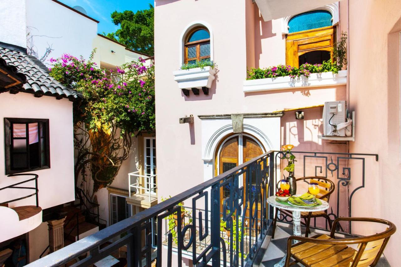 Garlands Del Rio Bed & Breakfast Puerto Vallarta Bilik gambar